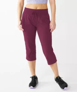 Petite Tek Gear® Capri Straight-Leg Essential Workout -Tek Gear store 5240761 Night Sangria