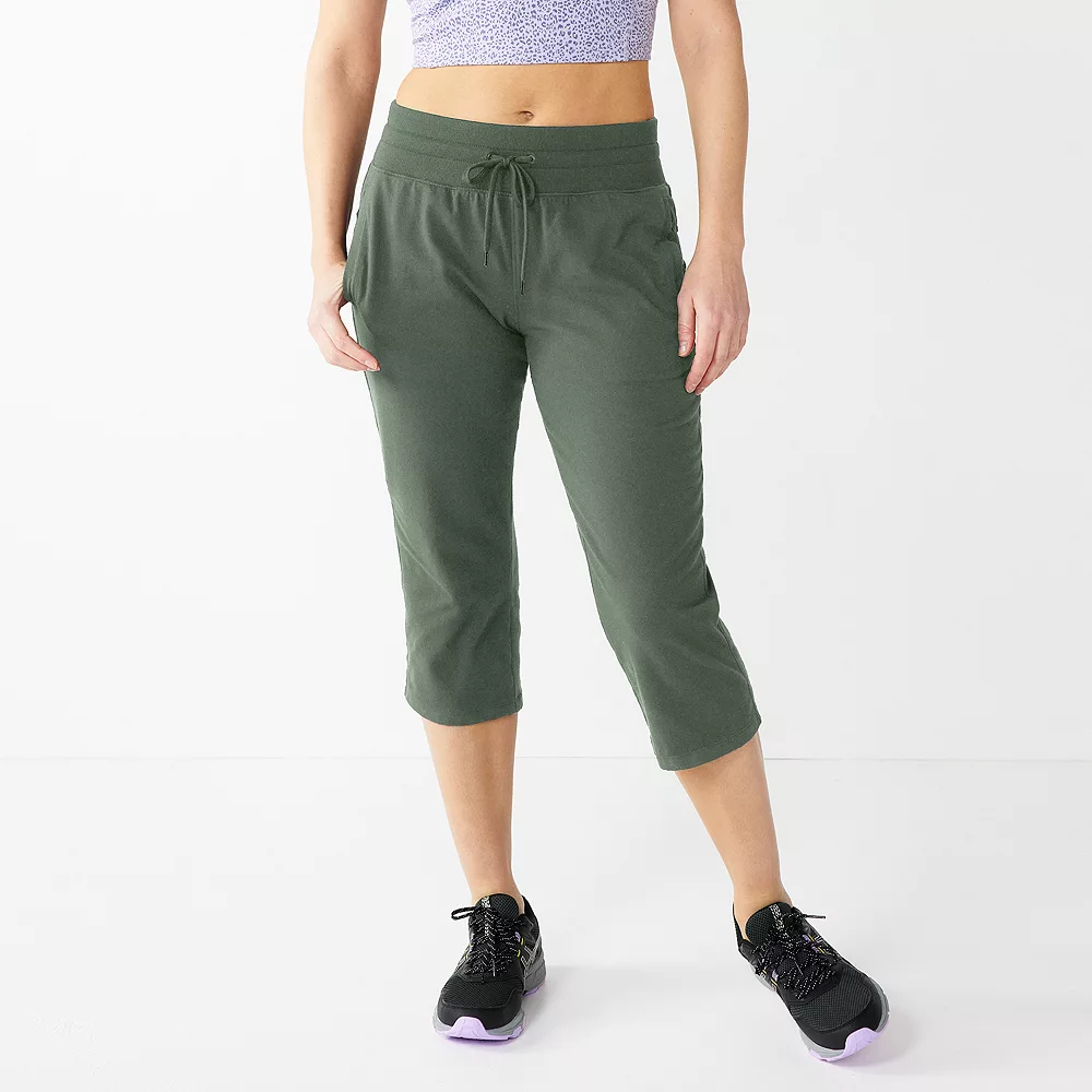 Tek Gear® Women' Capri Straight-Leg Essential Workout 6 Tek Gear® Women' Capri Straight-Leg Essential Workout - Image 4