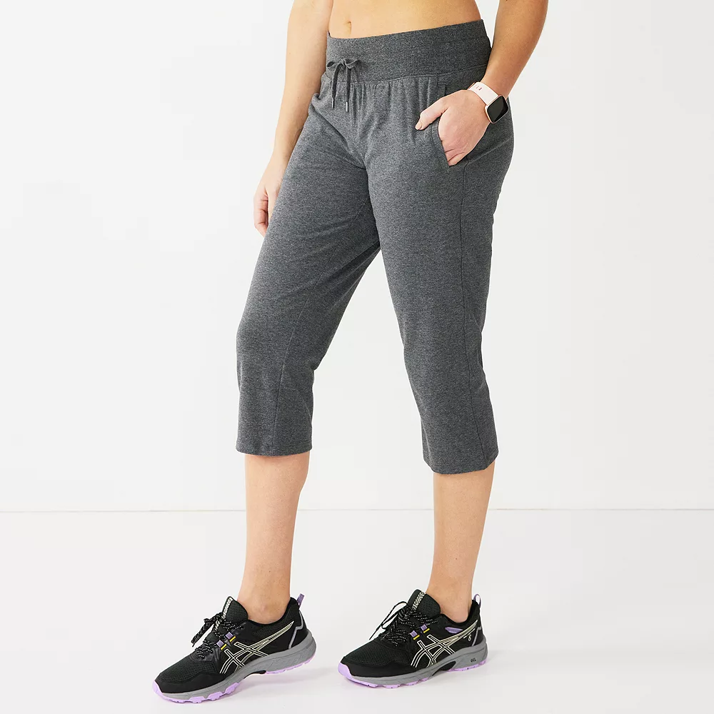 Tek Gear® Women' Capri Straight-Leg Essential Workout 5 Tek Gear® Women' Capri Straight-Leg Essential Workout - Image 3