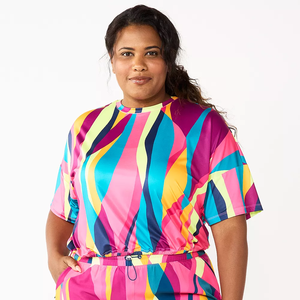 Tek Gear® Crop Top Plus Size Keyhole-Back 6 Tek Gear® Crop Top Plus Size Keyhole-Back - Image 4